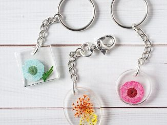 how to make resin keychains